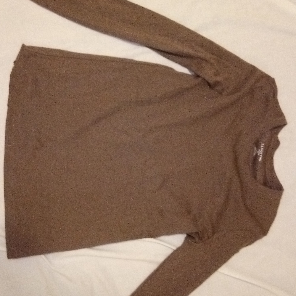Women's fitted long sleeve top